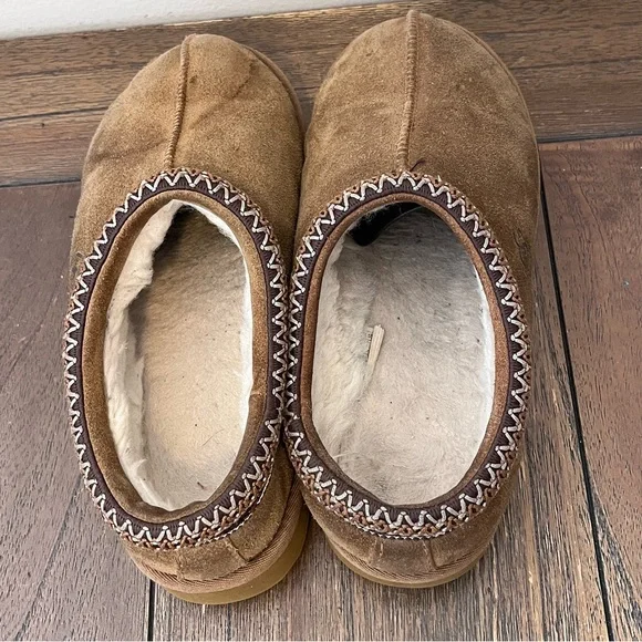UGG Tasman Slippers size 10 - Picture 8 of 9
